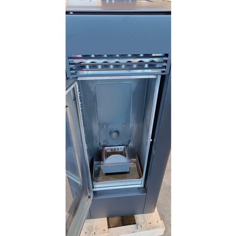 Modèle d'occasion - Poêle à granulés étanche - FIREMATIC C12 11.6 kW – Image 5
